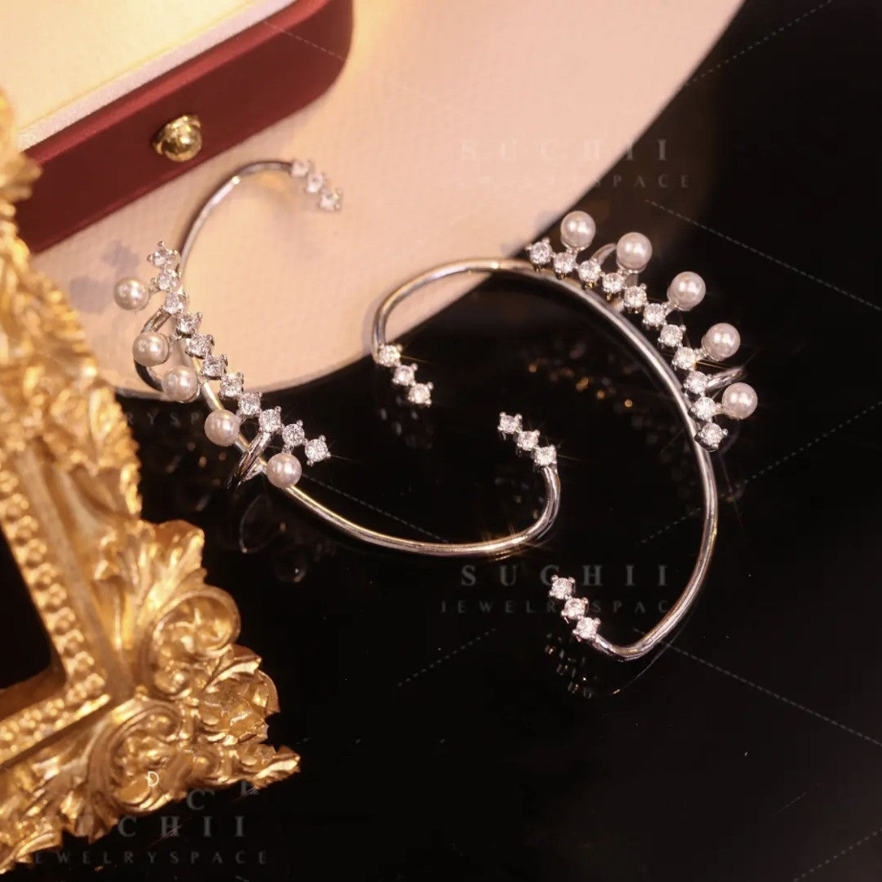 No Pierced Ear-Pearl Earrings