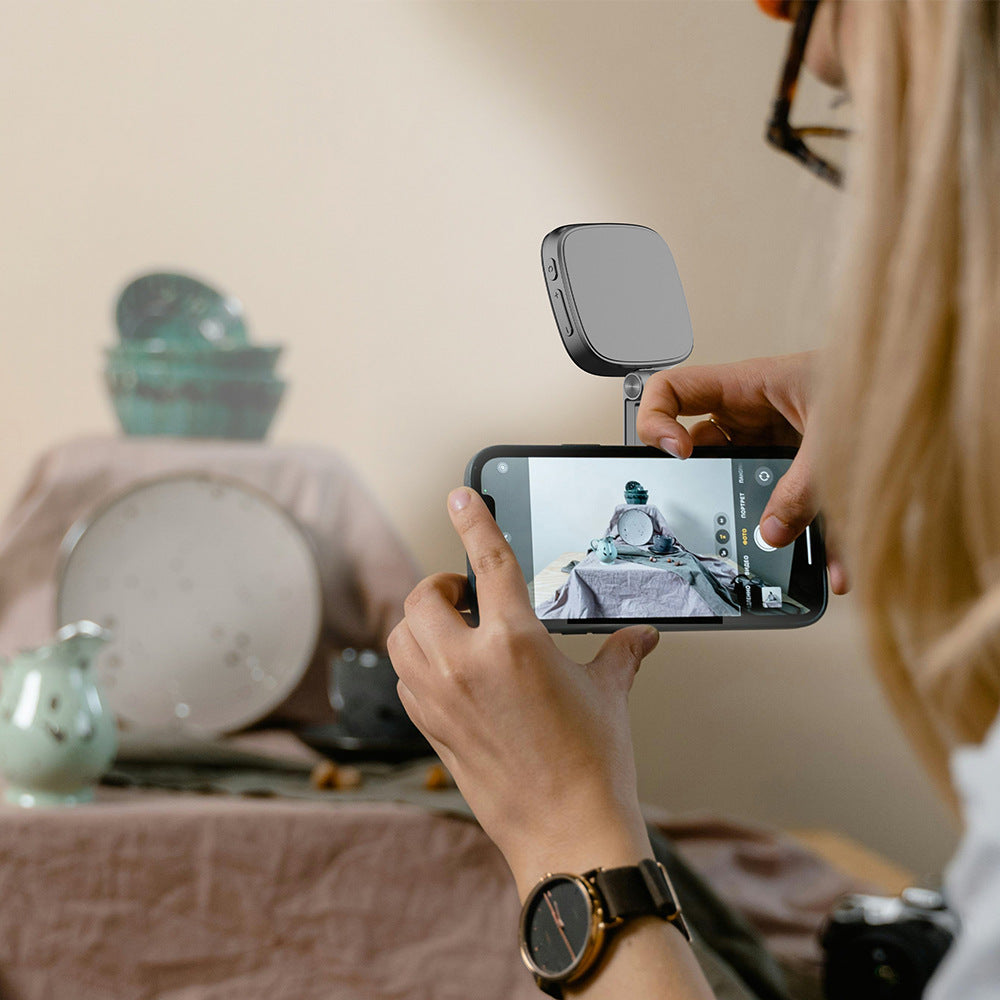 The Glam Cam Selfie Light With Mirror